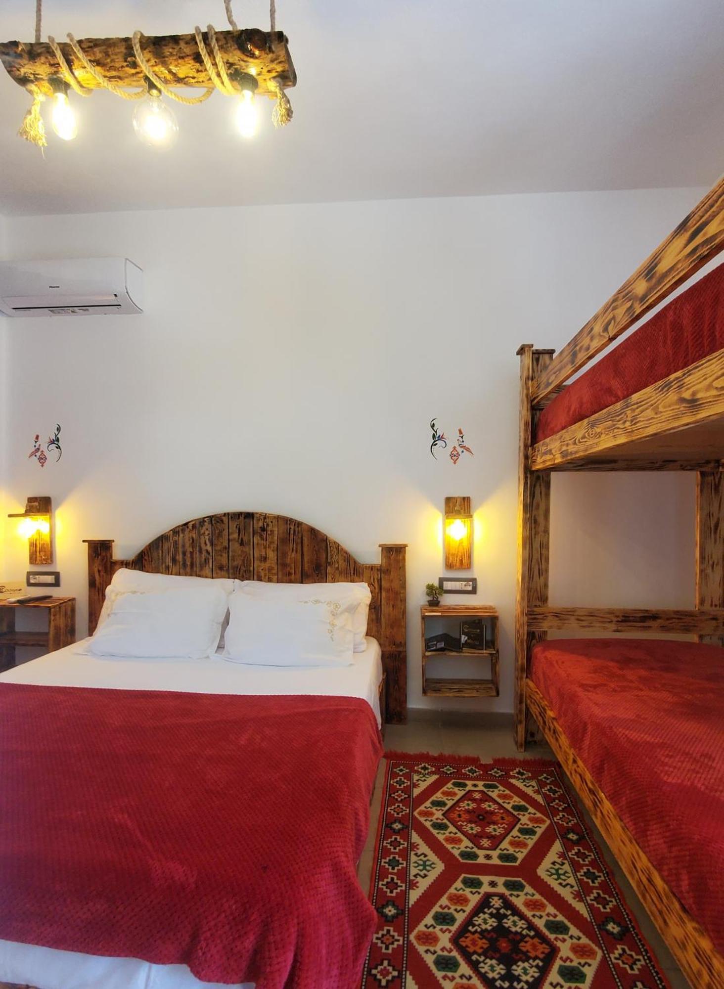 Clockwise Guestrooms Gjirokaster Exterior photo